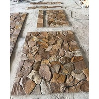 Panneau en pierre de quartz brun rouillé naturel personnalisé, pierre brisée aléatoire, revêtement mural en pierre empilée pour mur de soutènement extérieur et cheminée