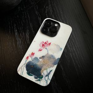 Étui de protection pliable pour téléphone en TPU+PC de style chinois, motif Astronaute, avec protection d'appareil photo, pour iPhone 15/14/13 Pro/i17 Pro, couleur Rouge - Product Image 2