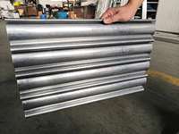 Machine de formage de rouleaux pour portes à volets roulants perforés, contrôlée par PLC, pour plusieurs tailles, avec composants de moteur à roulement