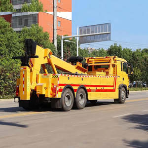Camion de dépannage HOWO 4x2 avec plateau, treuil et élévateur hydraulique pour le transport et le récupération de voitures - Product Image 4