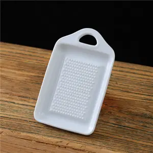 Home kitchen used cheap modern white onion ginger garlic ceramic grater plate