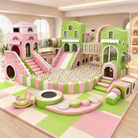 Aire de jeux intérieure de luxe pour enfants, équipement de terrain de jeu souple pour espace familial de divertissement haut de gamme