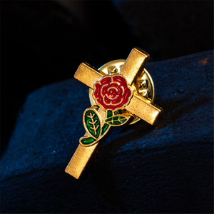 New Fashion Virgin Mary Child calice <span class=keywords><strong>rosso</strong></span> e bianco rosa spille distintivo spilla smaltata religiosa - Product Image 3