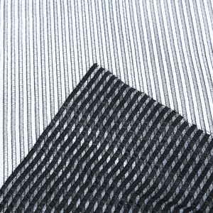Maglia di ombra agricola all'ingrosso 55% ombra tasso di raffreddamento durevole in bianco e nero Shade Mesh