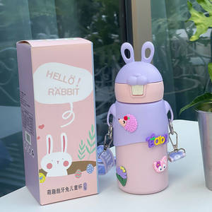 500Ml断熱ウォーターボトル3Dステッカーショルダーストラップ漫画かわいい漏れ防止二重壁ドリンクマグポータブル - Product Image 2