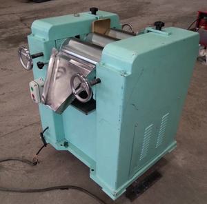 เครื่องบดช็อคโกแลตแบบสามลูกกลิ้ง/เครื่องบดสามชั้น - Product Image 3