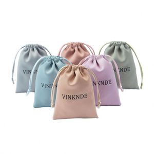 Pochette en velours noir personnalisée pour montres et bijoux avec fermeture à cordon, logo imprimé à l'écran, cadeau haut de gamme - Product Image 2