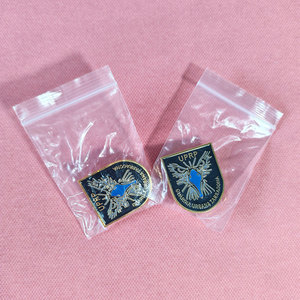 Broche colorée Santiago <span class=keywords><strong>de</strong></span> Compostela Chemin des Pèlerins en métal, accessoires vestimentaires religieux avec bijoux gravés, vente en gros - Product Image 1
