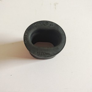 Mercedes-Benz Radiator Rubber <b>Block</b> A2515040012 For GL ML Engine <b>Mounts</b> - Product Image 1