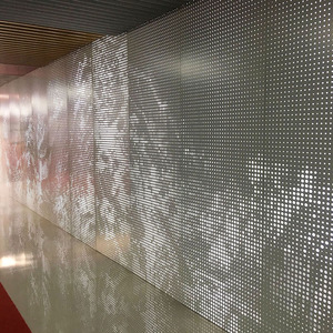 Paneles <span class=keywords><strong>de</strong></span> techo <span class=keywords><strong>de</strong></span> aluminio perforados irregulares que transmiten la luz, láminas <span class=keywords><strong>de</strong></span> aluminio perforadas artísticas personalizadas para techos - Product Image 6