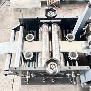 Machine de formage de supports photovoltaïques pour structures de montage PV, machine de formage de poutres en I pour panneaux photovoltaïques - Product Image 5