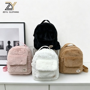 <span class=keywords><strong>Sac</strong></span> à <span class=keywords><strong>dos</strong></span> mini en peluche pour <span class=keywords><strong>femme</strong></span> Zeyu 2026 Hiver, <span class=keywords><strong>sac</strong></span> à <span class=keywords><strong>dos</strong></span> décontracté à poignée supérieure moelleuse, <span class=keywords><strong>sac</strong></span> à <span class=keywords><strong>dos</strong></span> en fausse fourrure ODM / OEM - Product Image 1