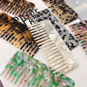 Offre Spéciale Ins mode cheveux accessoires en gros personnalisé coloré tortue luxe coréen acétate cheveux peignes - Product Image 1