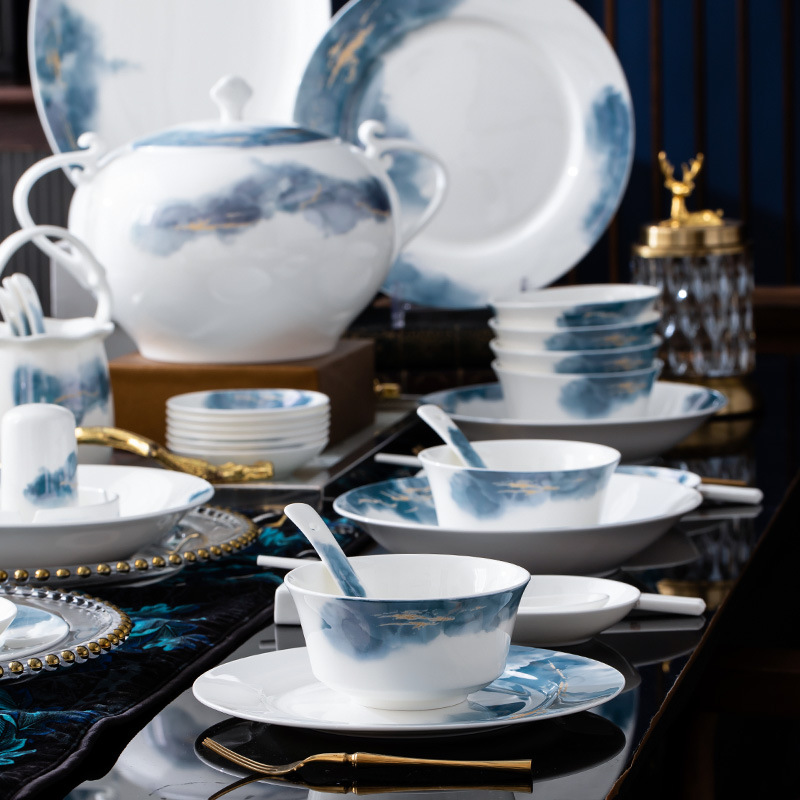 Bone China Old Fashioned Blue And White Dishes Wholesale Vintage