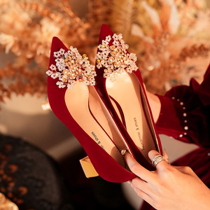 <b>Red</b> Velvet Slip-On Bridal Pumps Pointed Toe Block <b>Heel</b> Rhinestone Decoration Comfortable Wedding Shoes - Product Image 2