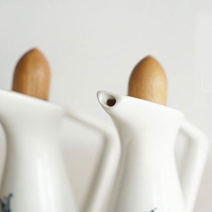 Bonne qualité Porcelaine <span class=keywords><strong>Blanc</strong></span> Cruet Bouteille Ensemble Restaurant Ménage Céramique Huile <span class=keywords><strong>Vinaigre</strong></span> Distributeur - Product Image 3