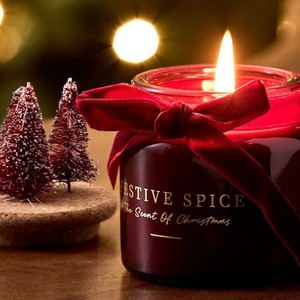 Ensemble cadeau <span class=keywords><strong>de</strong></span> luxe haut <span class=keywords><strong>de</strong></span> gamme pour chambre à coucher : Bougie <span class=keywords><strong>en</strong></span> cire <span class=keywords><strong>de</strong></span> soja <span class=keywords><strong>en</strong></span> forme <span class=keywords><strong>de</strong></span> guirlande <span class=keywords><strong>de</strong></span> sapin <span class=keywords><strong>de</strong></span> Noël, dans un pot <span class=keywords><strong>en</strong></span> verre avec <span class=keywords><strong>bouchon</strong></span> <span class=keywords><strong>en</strong></span> liège - Product Image 4
