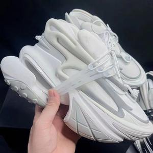 รองเท้ากีฬาสเก็ตบอร์ดผู้ชายรองเท้าลำลองสวมใส่สบาย - Product Image 3