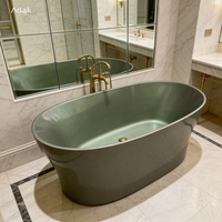Baignoire autoportante moderne en acrylique écologique, finition nacrée jade, avec drain inclus, pour usage intérieur en salle de bain d'hôtel