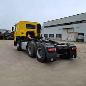 <span class=keywords><strong>Camion</strong></span> tracteur Howo 371 CV à double transmission, modèle d'exportation, avec conduite à gauche, vert, traction d'occasion pour le carburant - Product Image 4