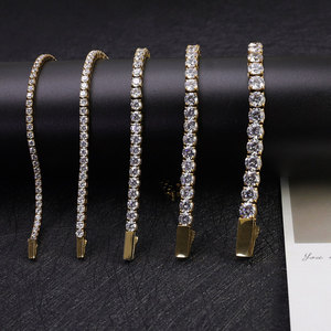 สร้อยข้อมือและกำไลแฟชั่นสแตนเลสสตีล 316L กันน้ำ ป้องกันการหมอง ชุบทอง 14K 18K สำหรับผู้หญิง - Product Image 3