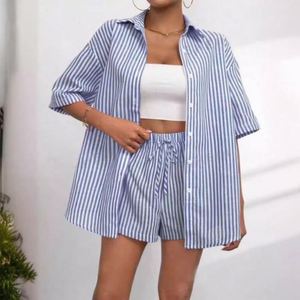 Conjunto de Dos Piezas para Mujer I-0607, Estilo Americano, Blazer Formal con Botones y Cuello en V, Manga Corta, Tejido Ecológico - Product Image 3