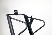Caminadora Curva Comercial Sin Motor LM Factory Gym Fitness, Autogenerante, con Resistencia, Tipo Assault Air Runner