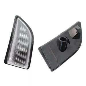 Luz de Señal de Giro para Espejo Retrovisor Volvo XC60, Material PC, Repuesto para Modelos 2009-2013 - Product Image 1