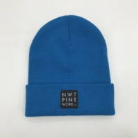 Unisex wintermuts op maat, geweven label, acryl materiaal, meerdere kleuren, met afbeeldingen van cartoonfiguren en fruit.