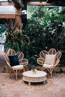 Outdoor-Events Hochzeits-Lounge Garten-Sofa-Set Beige Rattan 2 Stühle 1 Bank 1 Kaffeetisch Terrassenmöbel Wohnzimmer Hotel-Nutzung