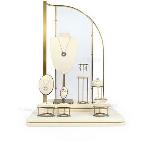 Présentoir de Luxe Personnalisé pour Bijoux en Métal – Support de Rangement pour Bagues, Boucles d'Oreilles et Colliers – Buste de Présentation de Bijoux - Product Image 6