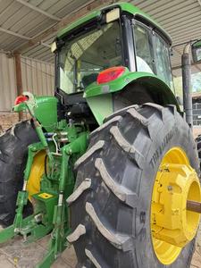Tracteur John De-ere 1654 4x4 avec chargeur frontal Matériel agricole d'occasion Moteur et engrenage John De-ere d'origine en stock maintenant - Product Image 6