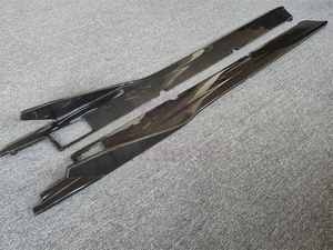 Utilisé pour Lamborghini <span class=keywords><strong>Aventador</strong></span> LP700 LP720 mise à niveau RZ style jupes latérales en fibre de carbone kit de carrosserie de skateboard latéral - Product Image 3