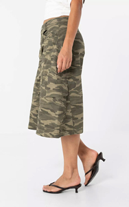 Pantalones Cortos Bermuda de Camuflaje de Algodón Sueltos para <span class=keywords><strong>Mujer</strong></span>, Estilo Cargo Utilitario con Cintura Ajustable, OEM/ODM por Fábrica China - Product Image 4