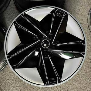 Cerchio in Lega OEM Usato da 21 Pollici per <span class=keywords><strong>Audi</strong></span> RS E-<span class=keywords><strong>Tron</strong></span> <span class=keywords><strong>GT</strong></span>, Originale di Fabbrica Tedesco, Vendita Calda - Product Image 3