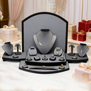 Ensemble de présentoirs à bijoux en cuir personnalisés, ensembles de présentoirs à bijoux pour les comptoirs de magasins de détail - Product Image 3