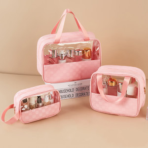 Pochette de toilette de voyage en PVC PU cuir givré imperméable avec logo personnalisé rose pour le maquillage - Product Image 4