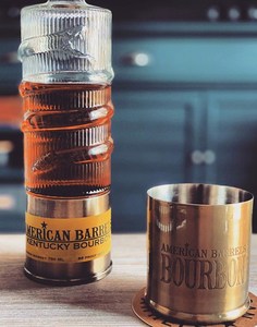 Bouteille de vin en verre personnalisée en usine bouteille en verre d'emballage OEM en gros <span class=keywords><strong>Baijiu</strong></span> à bas <span class=keywords><strong>prix</strong></span> - Product Image 1