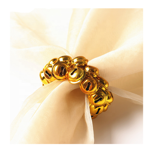 Anneaux de serviette cloche de Noël Vaisselle de fête pour les convives de vacances - Product Image 1