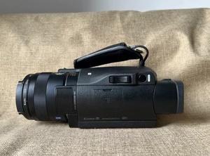 กล้องพกพา HDR-CX900E ซูมออปติคอล 12 เท่า เซ็นเซอร์ CMOS ความละเอียด 1080P HD กล้องมือสอง รองรับ WIFI - Product Image 5