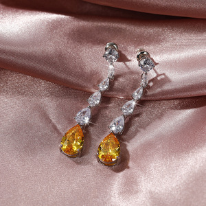 Orecchini pendenti lunghi a forma di pera per donna, accessorio di moda - Product Image 4