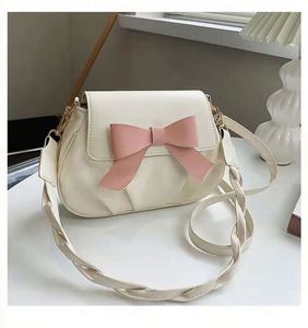 Sac bandoulière plissé Bowspure 2024 Nouvelle Collection Femme Style Rétro avec Grand Nœud, en PU, Fermeture Éclair, Couture Câblée, Décontracté - Product Image 6