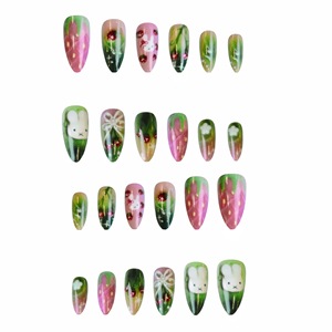 Faux ongles à presser Kawaii Lapin & Fraise, Ombré Vert avec accents floraux et nœuds, en acrylique forme amande pour usage quotidien - Product Image 3