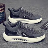 Chaussures de course légères et élastiques pour hommes, tendance été printemps automne, dernier design pour les sports de plein air, utilisation polyvalente en ville