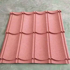 Azulejo de techo de resina sintética de estilo caliente Azulejos de techo recubiertos de piedra Fabricantes de azulejos para techos
