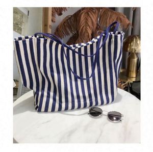 <b>Canvas</b> Lining Shoulder Bag Fashion Printed Tote For Travel And Shopping Bulk - Product Image 2