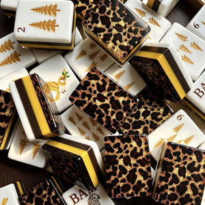 Juego de Mahjong Americano de Lujo con Estampado de Leopardo, 160 Piezas, Fichas de Mahjong Acrílicas Personalizadas, Diseño de Pantera con Flores en Relieve Dorado - Product Image 2