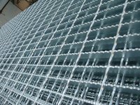 Plateforme de circulation industrielle en acier soudé à finition personnalisée, grillage dentelé galvanisé robuste pour atelier, fabriqué en Chine