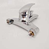 Robinet de salle de bain monotrou de luxe moderne mitigeur mural en zinc chaud et froid avec valve en céramique mitigeur