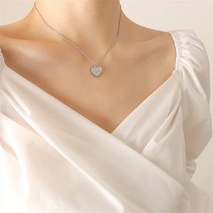 Collar con Colgante de Corazón de Acero Inoxidable para Mujer, Joyería 3D con Diseño de Amor Propio, Venta al Por Mayor de Fábrica - Product Image 5